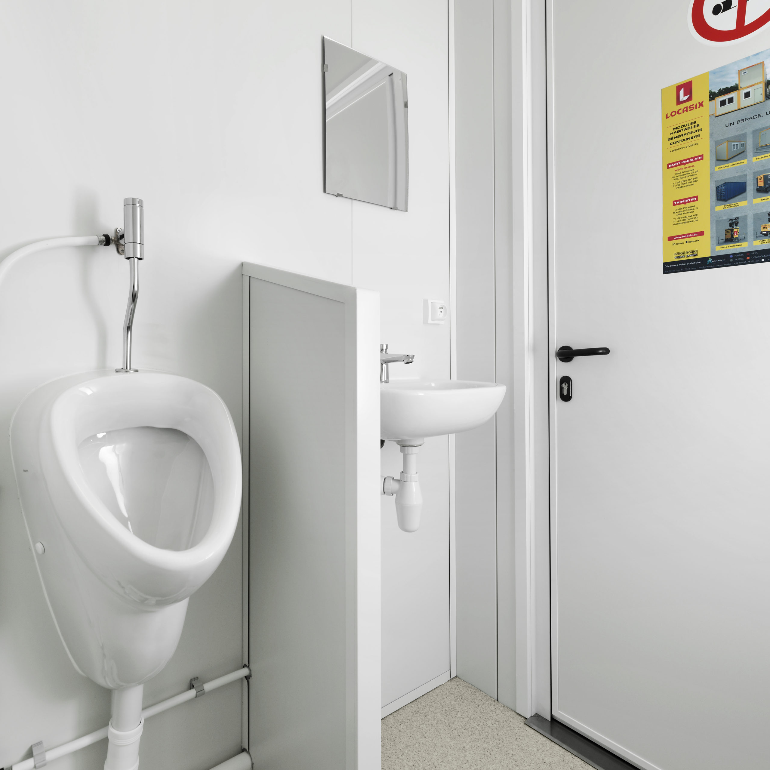 Module sanitaire - Lavabo et miroir