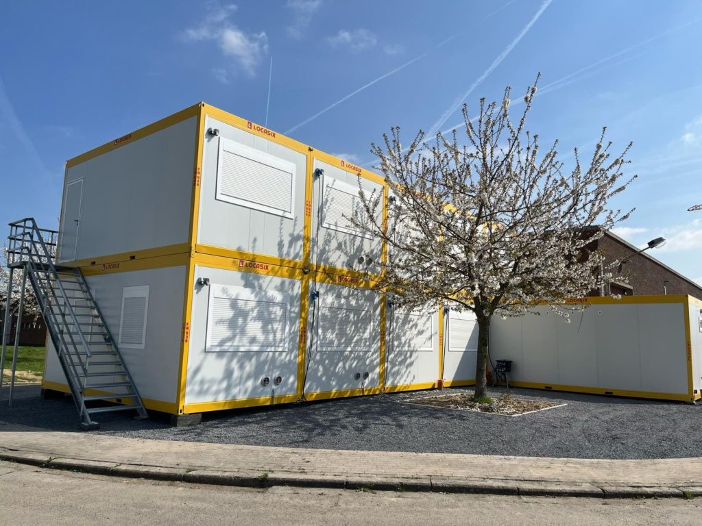 Extension espace de travail en industrie